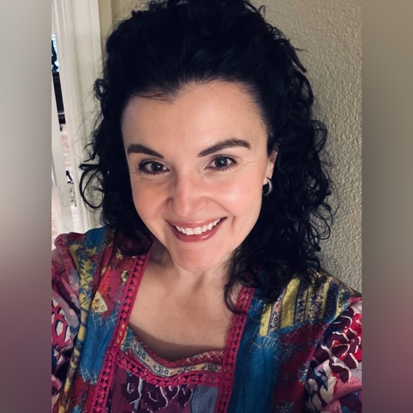 Meet your Posher, Erin - Picture 5 of 5